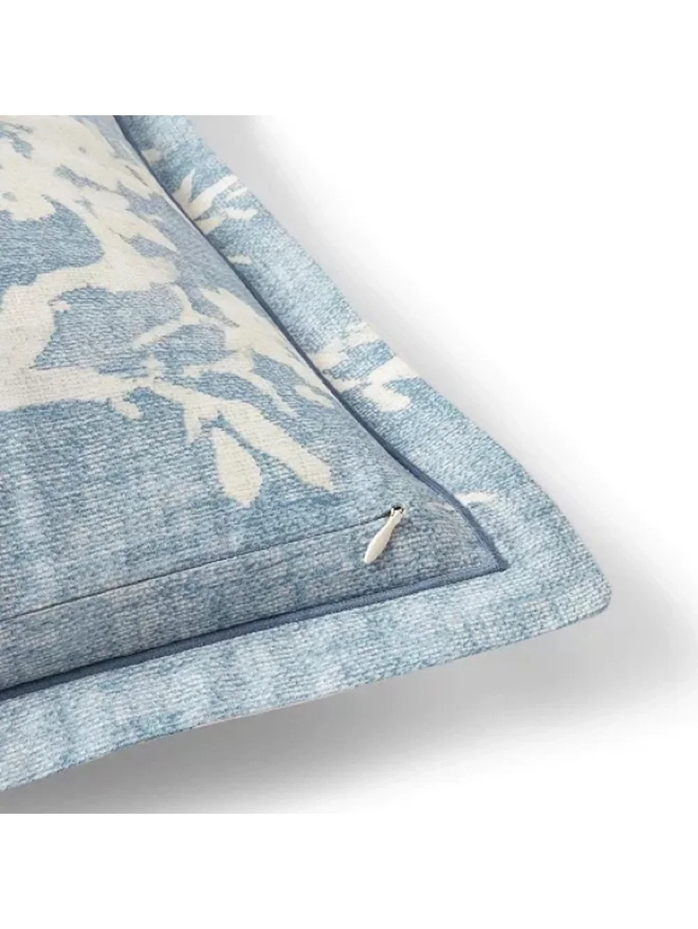 Lauren Ralph Lauren Eva Comforter in Cream Blue, Full/Queen, Open Box - NEW